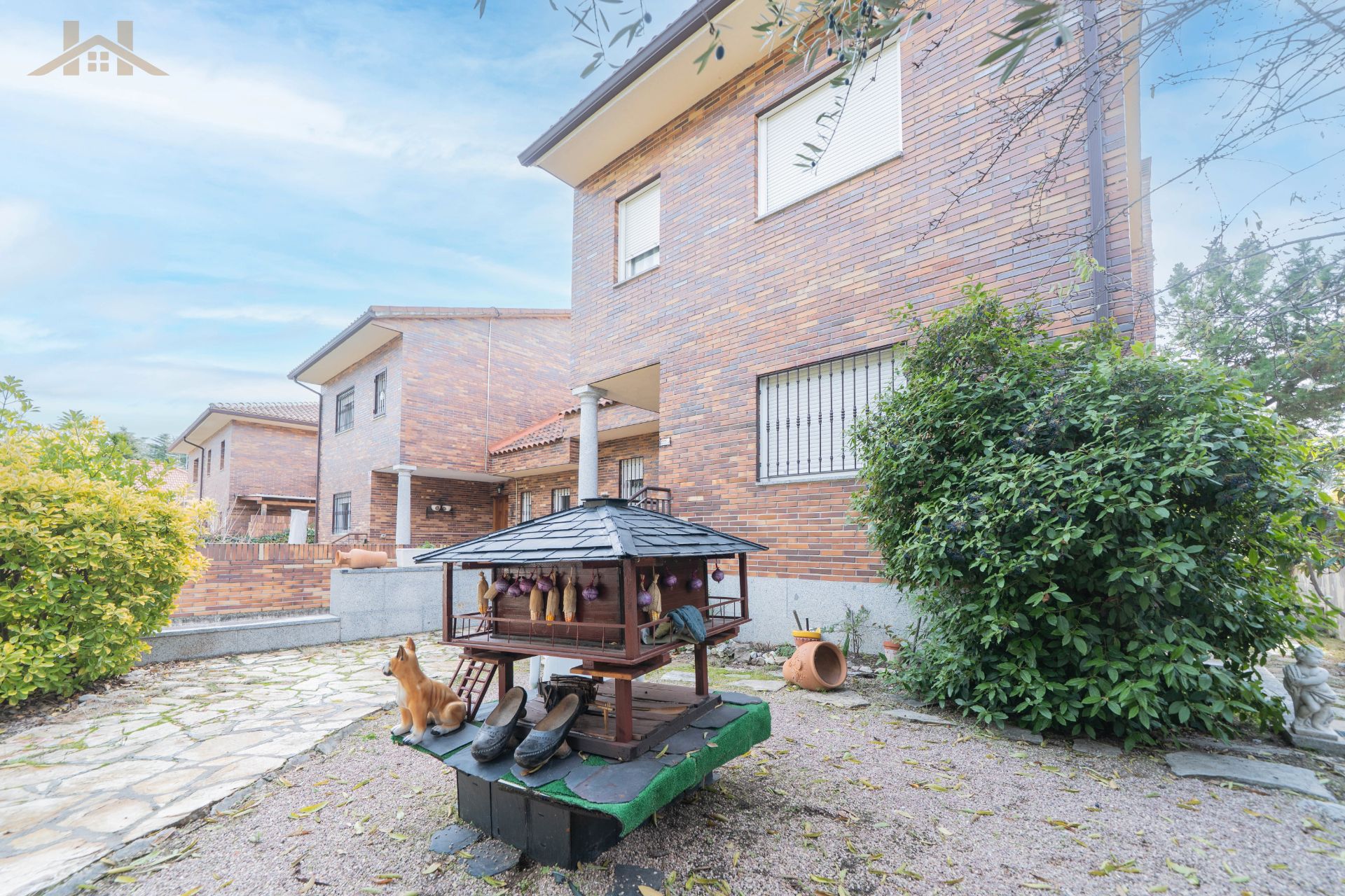 Exterior view of House or chalet for sale in Torrelodones  with Heating, Private garden and Parquet flooring