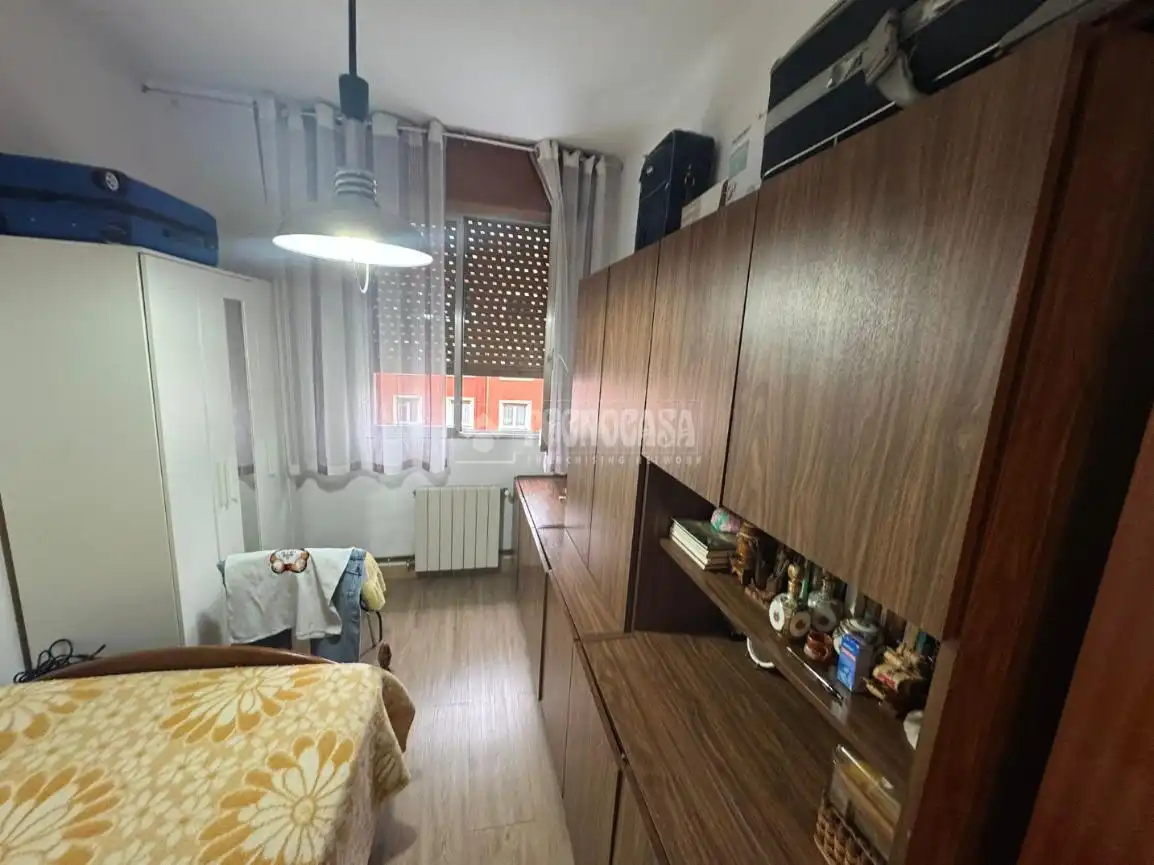 Habitación de Piso en venta en Bilbao  con Calefacción, Trastero y Balcón