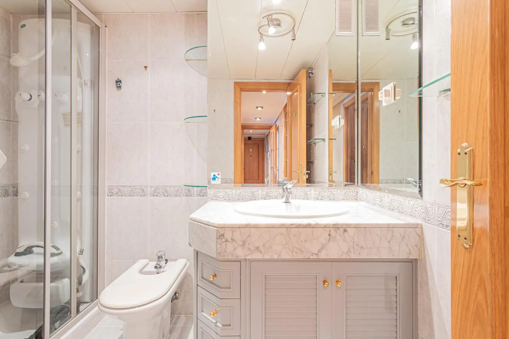 Flat for sale in CGDOR DIEGO VALDERRABANO, Media Legua