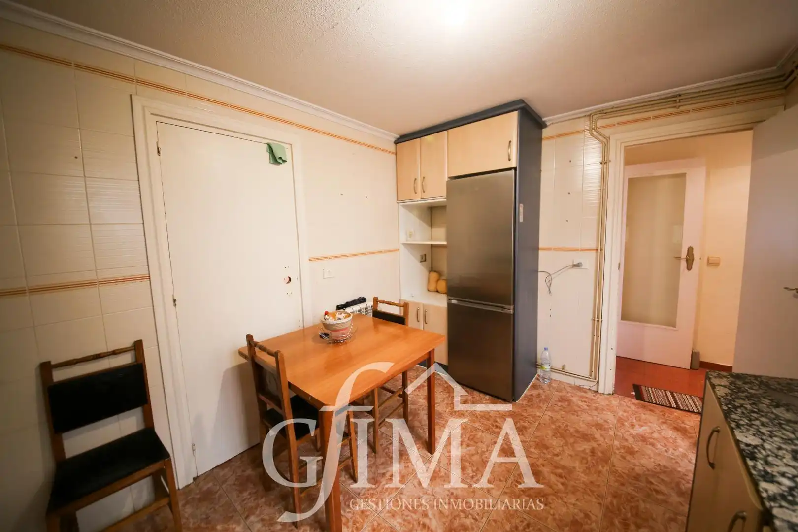 Cocina de Piso en venta en Tomelloso con Calefacción