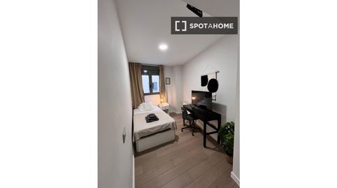 Photo 2 of Room in Embajadores - Lavapiés, Madrid Capital