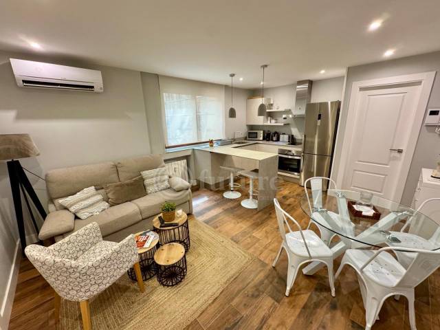 Apartamento en Alquiler en Prior en Barrio del Centro