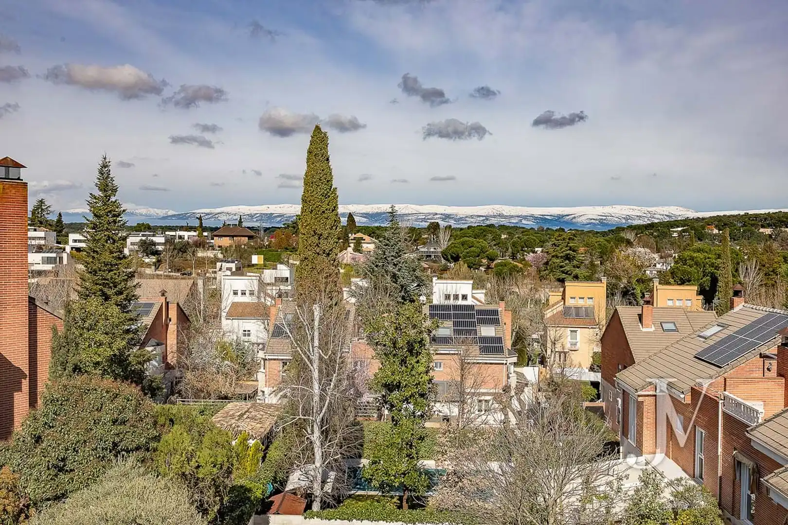 Exterior view of Detached homes for rent in Pozuelo de Alarcón  with Air Conditioner, Heating and Private garden
