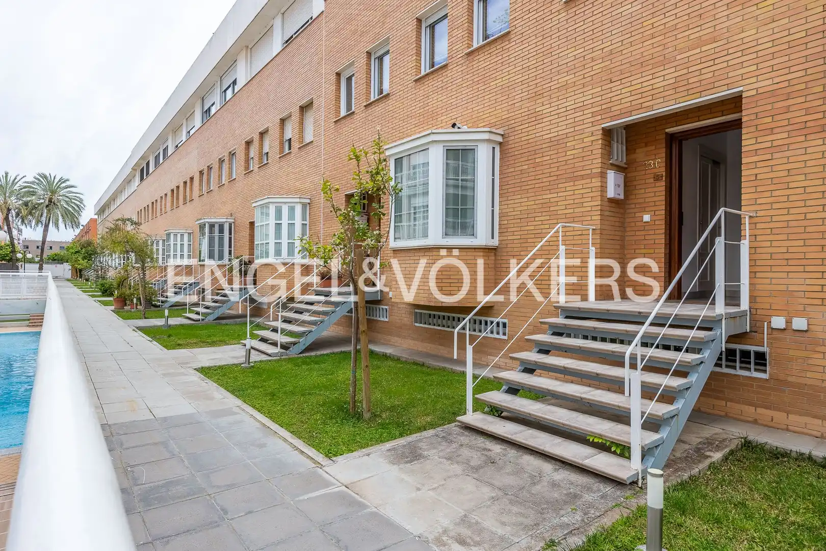 Exterior view of Houses for sale in Sevilla  with Air Conditioner, Heating and Private garden