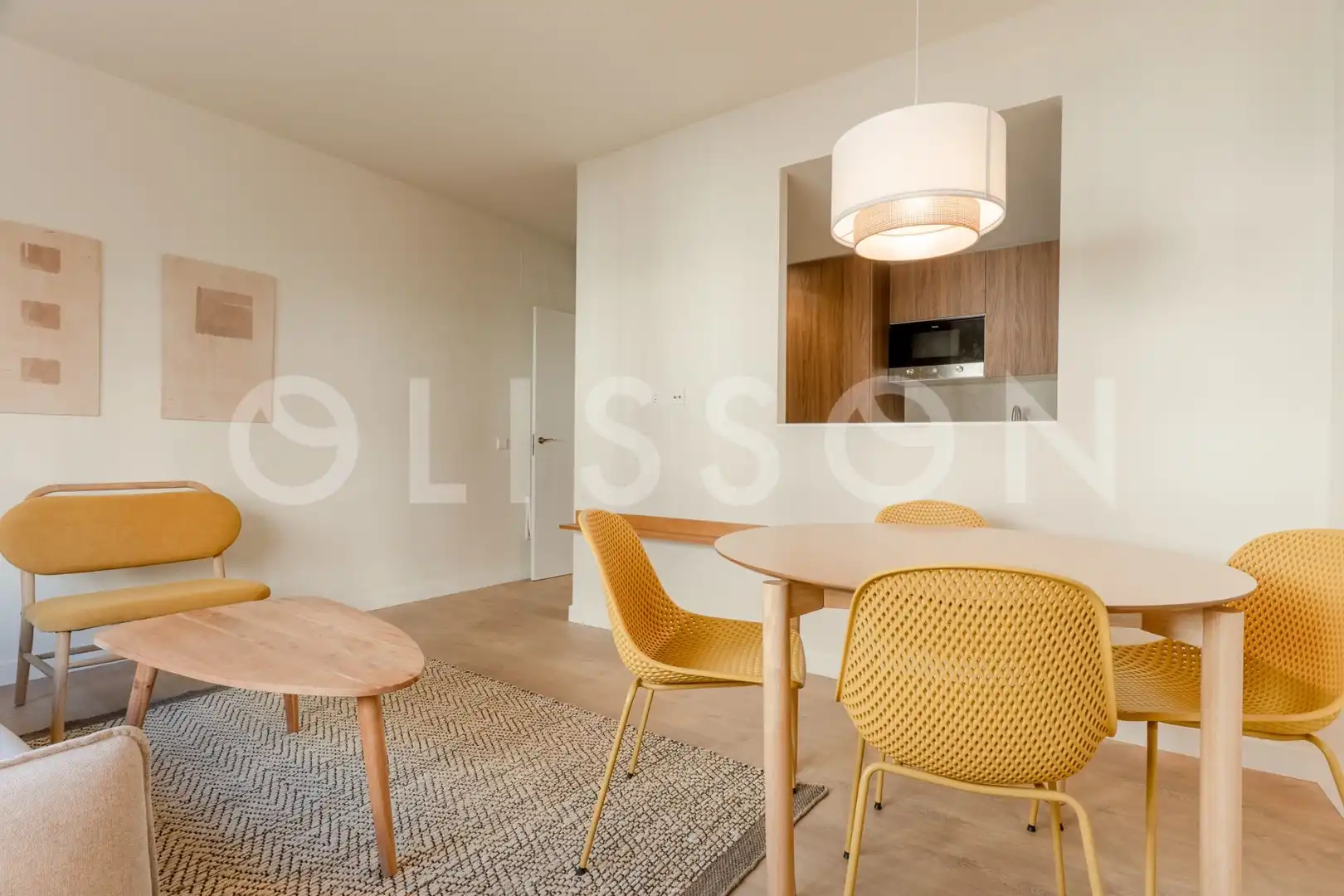 Sala d'estar de Pis en venda en Madrid amb Aire condicionat, Terrassa i Moblat
