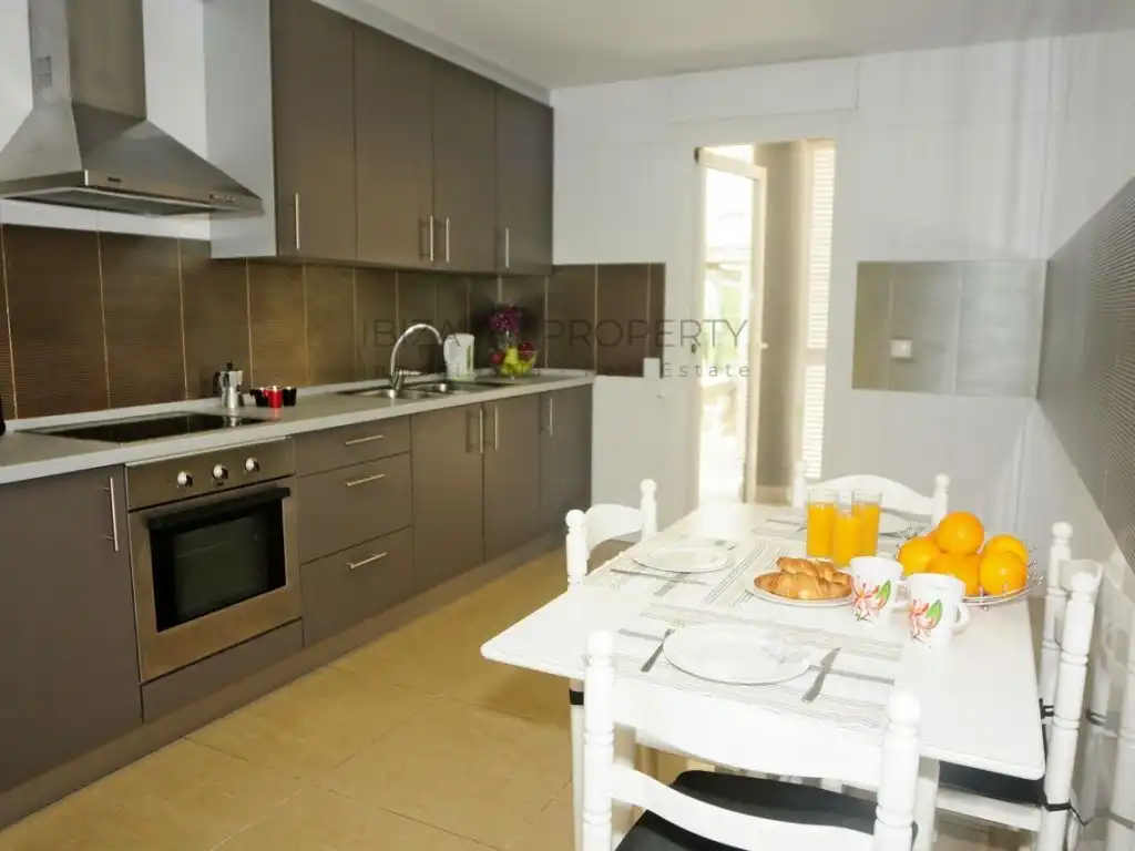 Cocina de Apartamento de alquiler en Eivissa con Amueblado, Horno y Lavadora