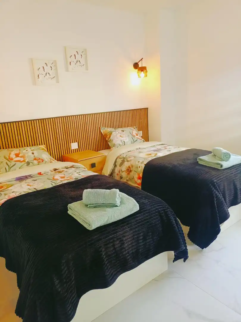 Schlafzimmer von Wohnungen zur Miete in Torrevieja mit Klimaanlage, Privatgarten und Terrasse