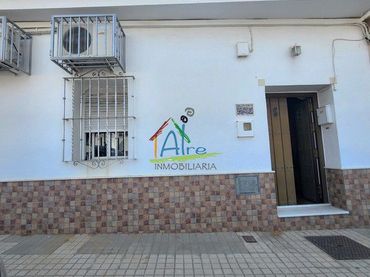 Adossat en venda a Hermanas de la Cruz
