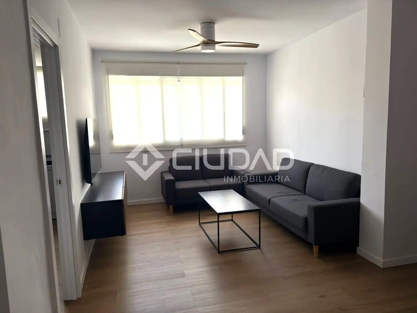 Living room of Flat for sale in Sanlúcar de Barrameda  with Furnished