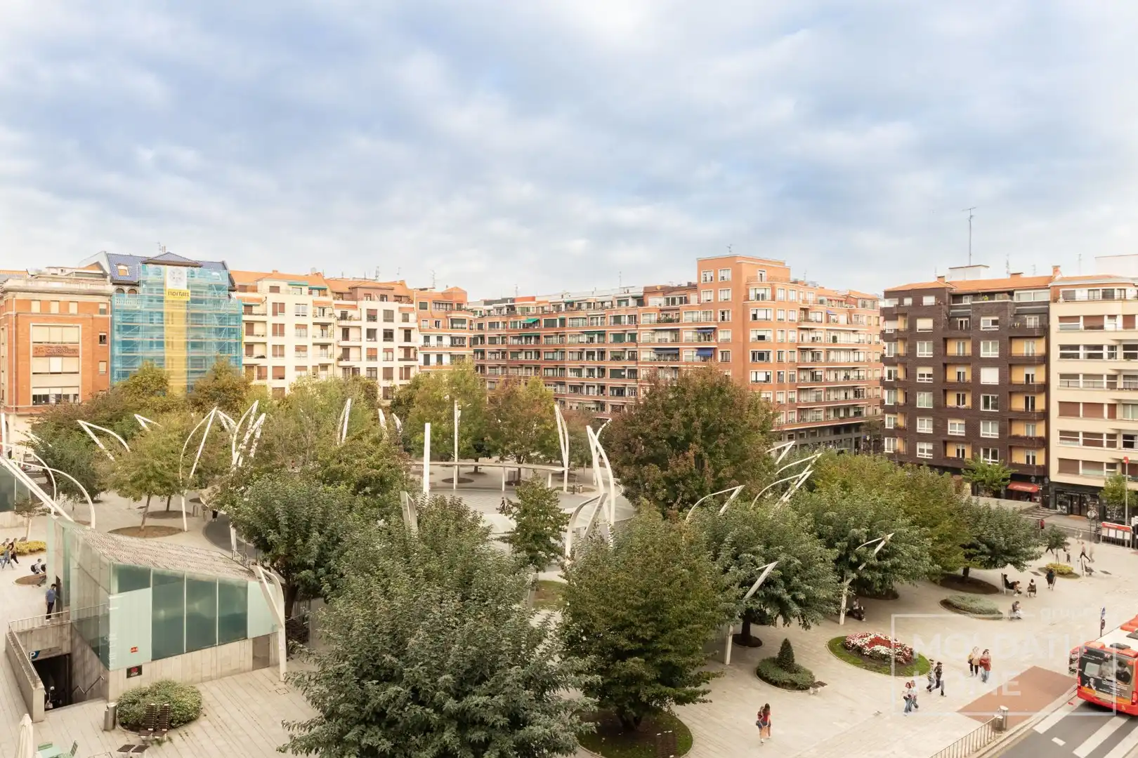 Vista exterior de Piso en venta en Indautxu