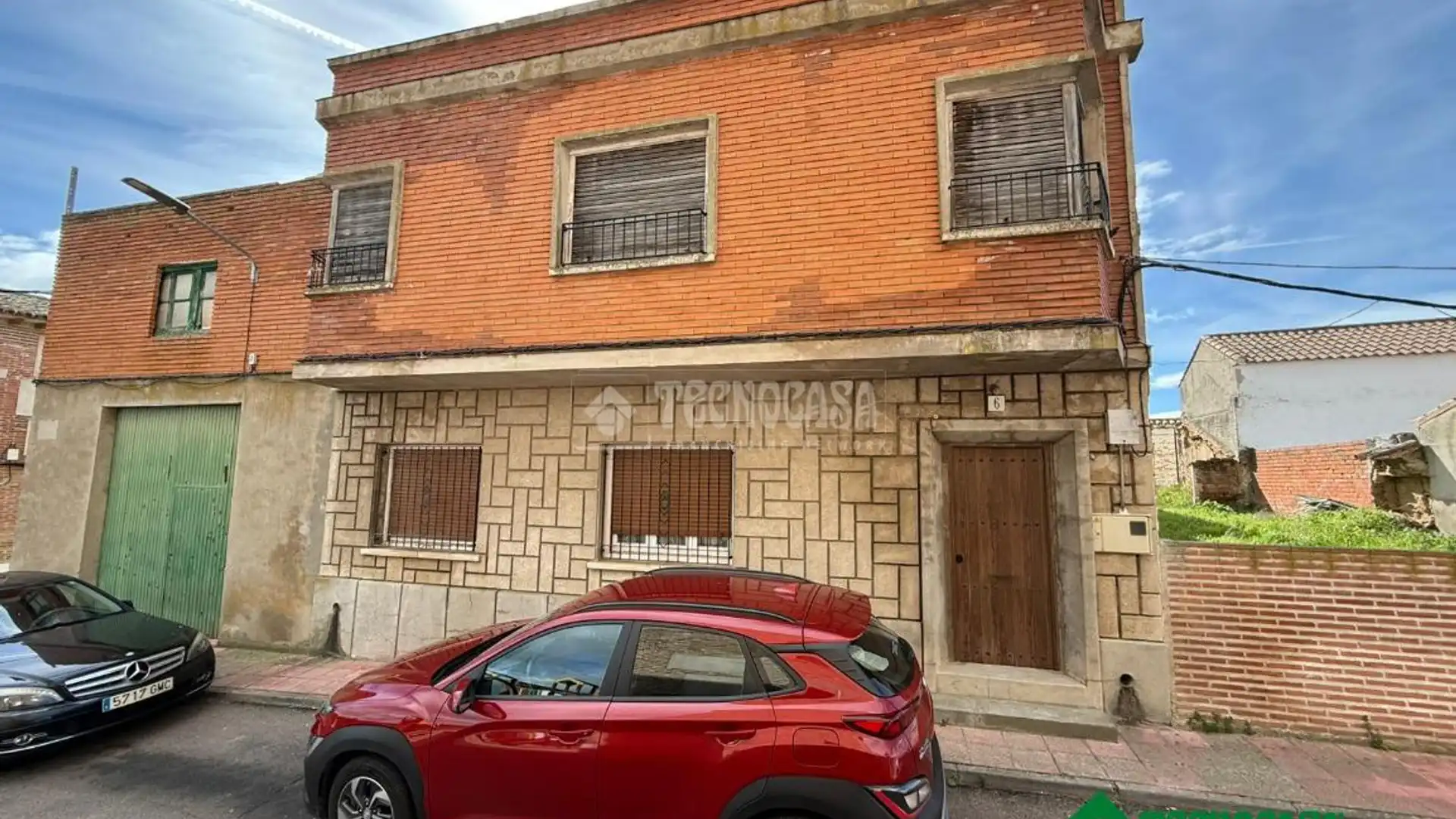 Vista exterior de Casa adosada en venta en Erustes con Calefacción