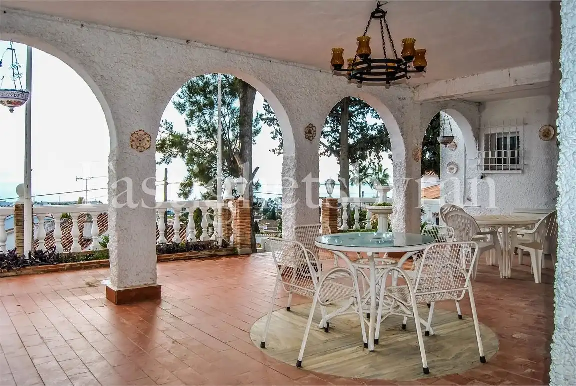 Terrassa de Casa o xalet en venda en Vélez-Málaga