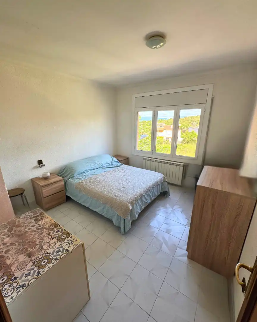 Dormitori de Casa o xalet en venda en Vilajuïga amb Calefacció, Terrassa i Moblat