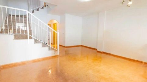 Foto 3 de Casa adosada en venta en Centro, Los Alcázares
