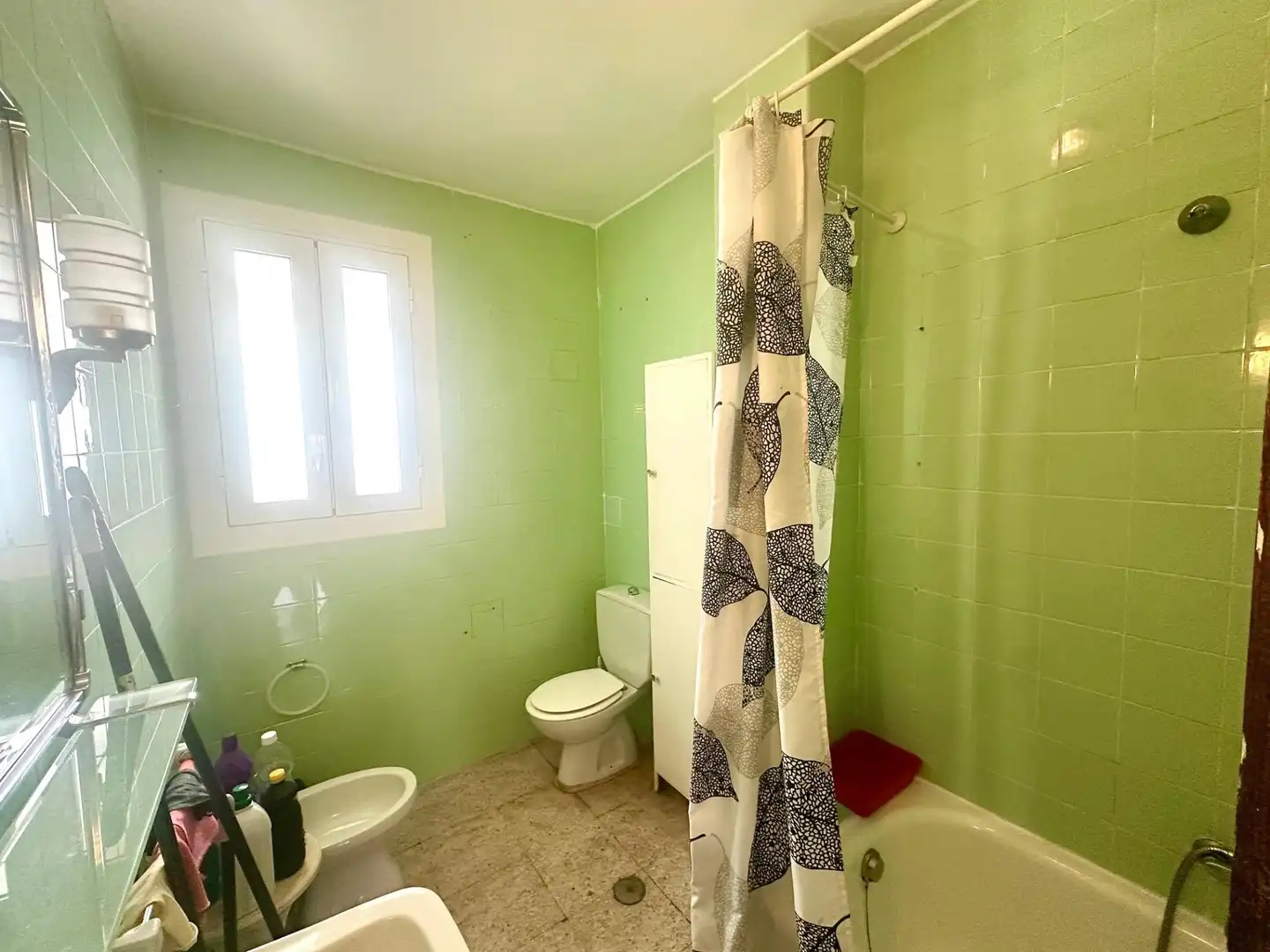 Bany de Apartament en venda en Alicante / Alacant amb Terrassa, Moblat i Balcó