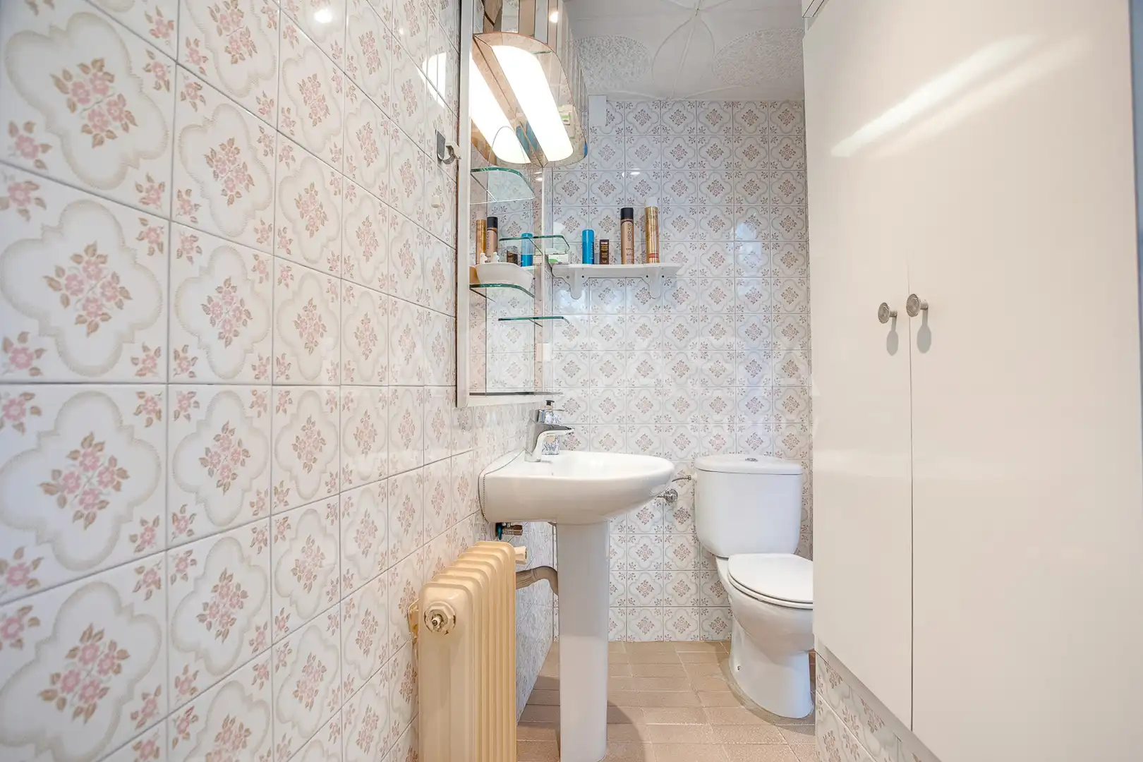 Baño de Casa adosada en venta en Granollers con Calefacción, Terraza y Trastero