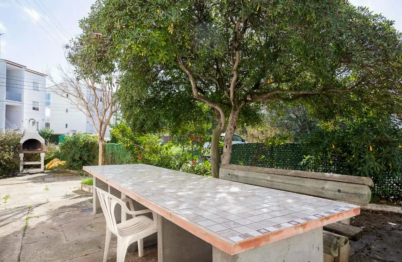Terraza de Estudio en venta en L'Escala con Aire acondicionado, Calefacción y Balcón