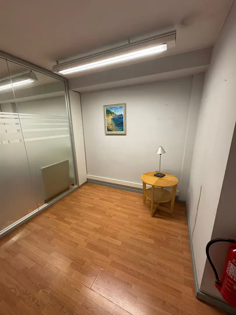 Oficina de lloguer en Girona amb Terrassa