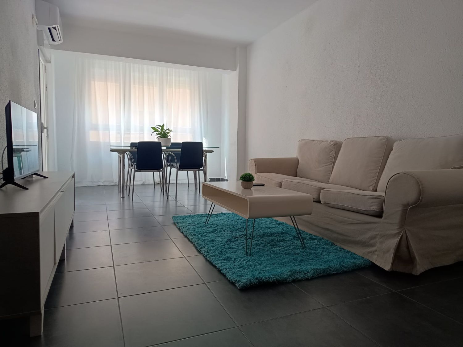 Living room of Flat to rent in Castellón de la Plana / Castelló de la Plana  with Air Conditioner and Balcony
