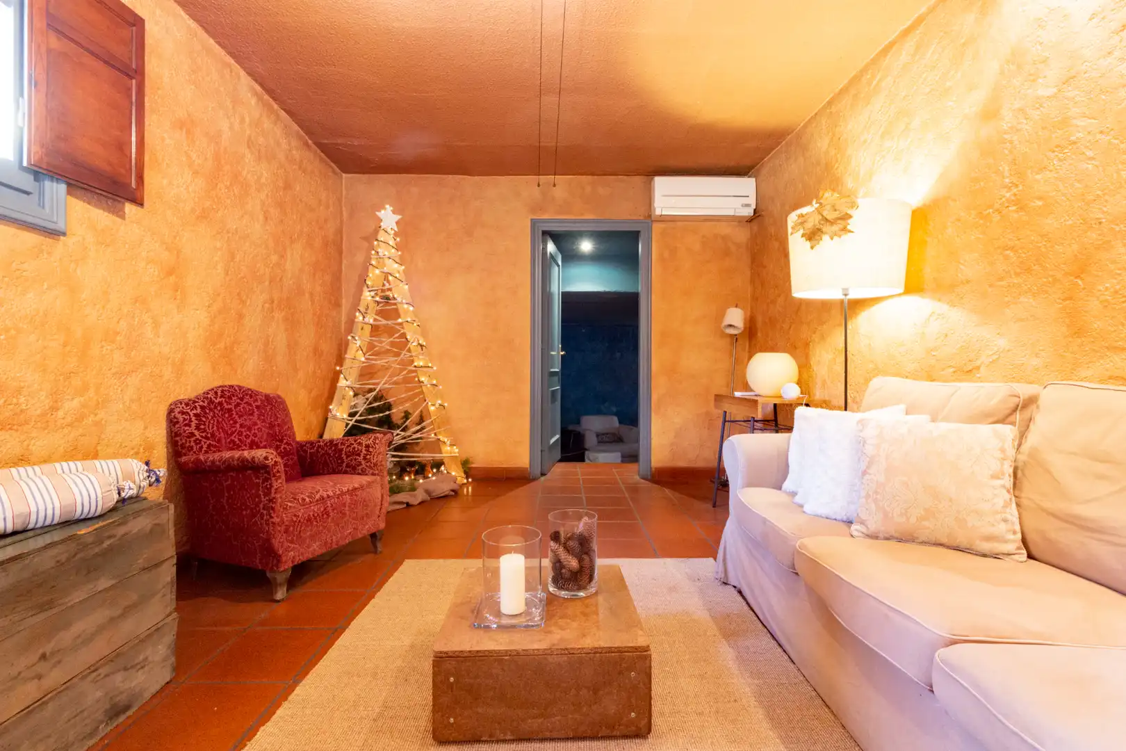 Sala d'estar de Casa o xalet en venda en Subirats amb Aire condicionat, Jardí privat i Moblat