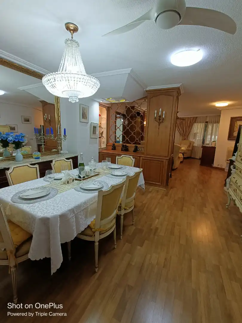 Dining room of Flat for rent in Madrid  with Air Conditioner, Heating and Parquet flooring