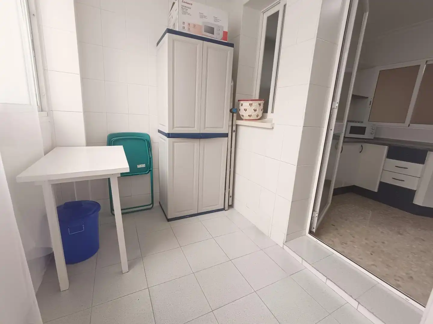 Kitchen of Flat for rent in Córdoba  with Air Conditioner, Private garden and Storage room