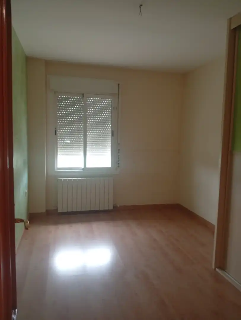 Habitación de Piso en venta en Jaén con Aire acondicionado, Trastero y Balcón