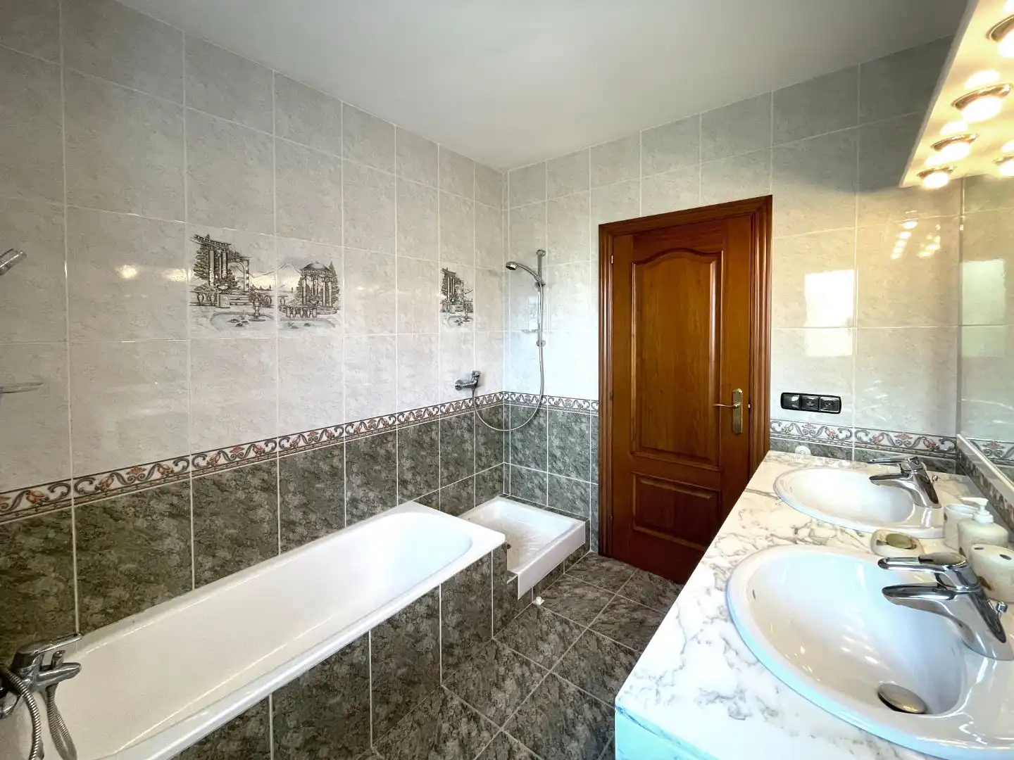 Casa amb piscina en venda a Tres pins 15, imagen 26