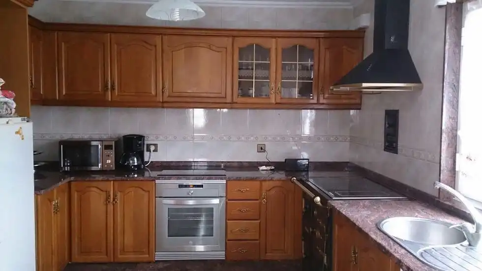 Cocina de Finca rústica en venta en Tapia de Casariego con Calefacción, Jardín privado y Parquet
