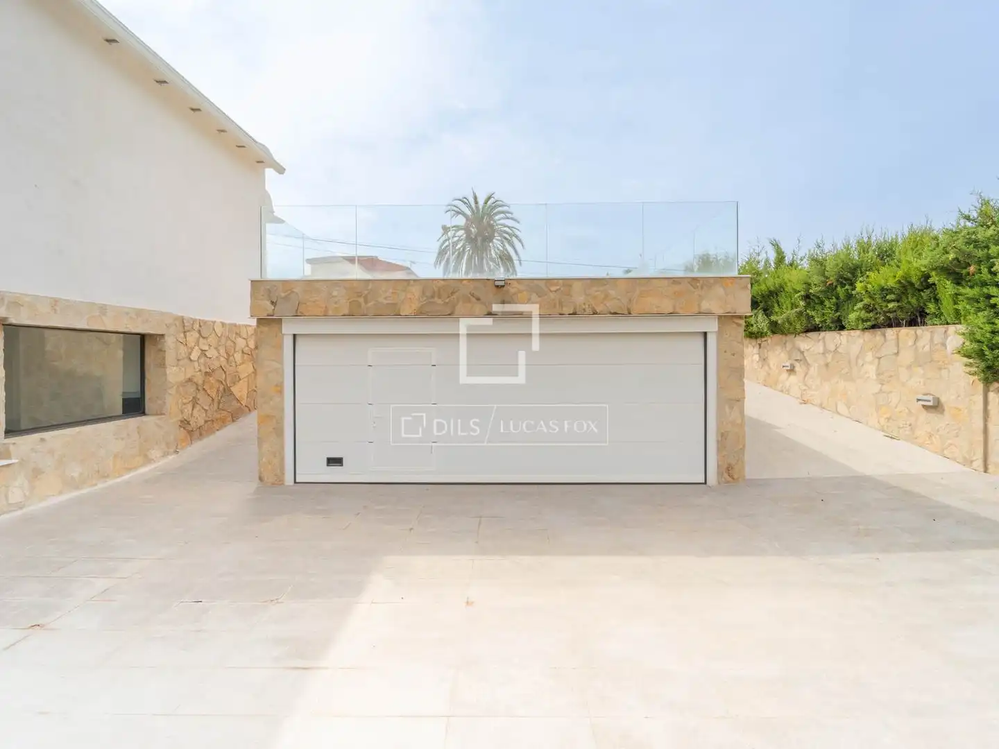 Vista exterior de Casa o chalet en venta en L'Eliana con Aire acondicionado, Calefacción y Jardín privado