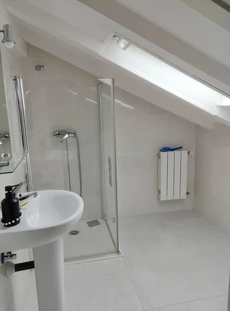 Baño de Piso en venta en Santander con Calefacción