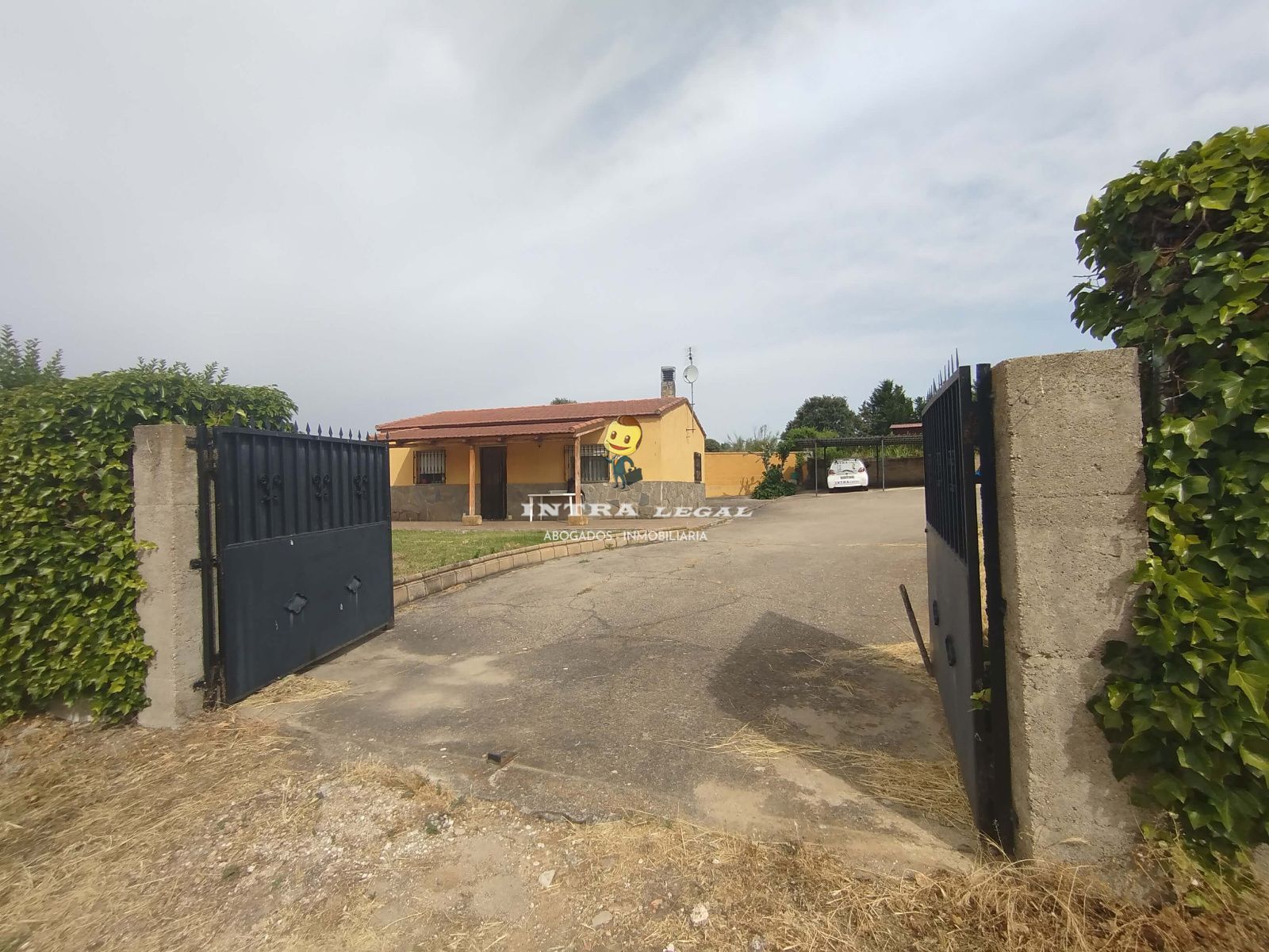 Casa o xalet en venda en Almenara de Tormes amb Terrassa i Moblat