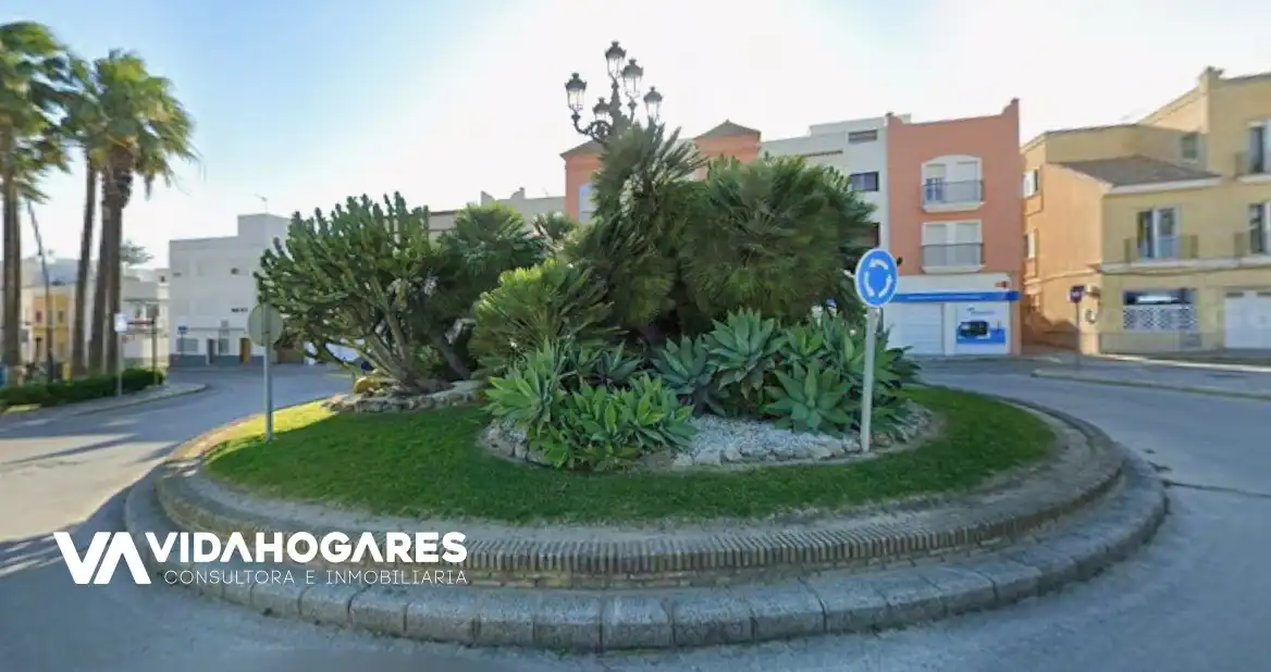 Vista exterior de Piso en venta en Rota con Aire acondicionado