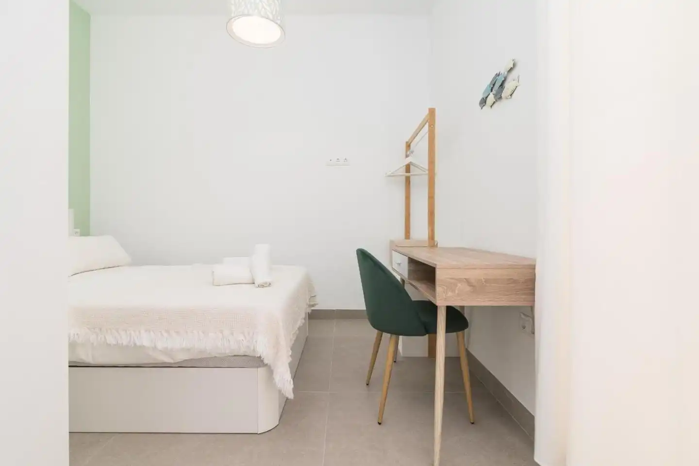 Flat for rent in Calle Carretería, La Goleta - San Felipe Neri