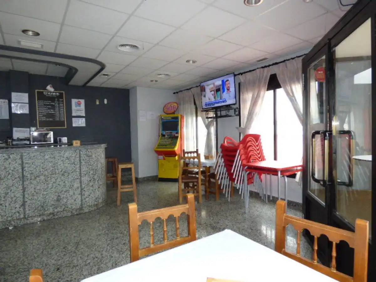 Local en venda en Badajoz amb Aire condicionat
