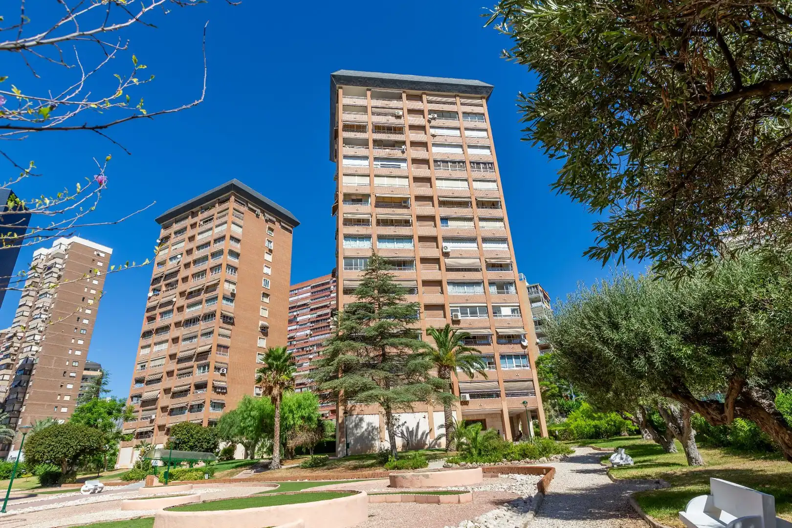 Vista exterior de Piso en venta en Benidorm con Aire acondicionado, Calefacción y Piscina comunitaria