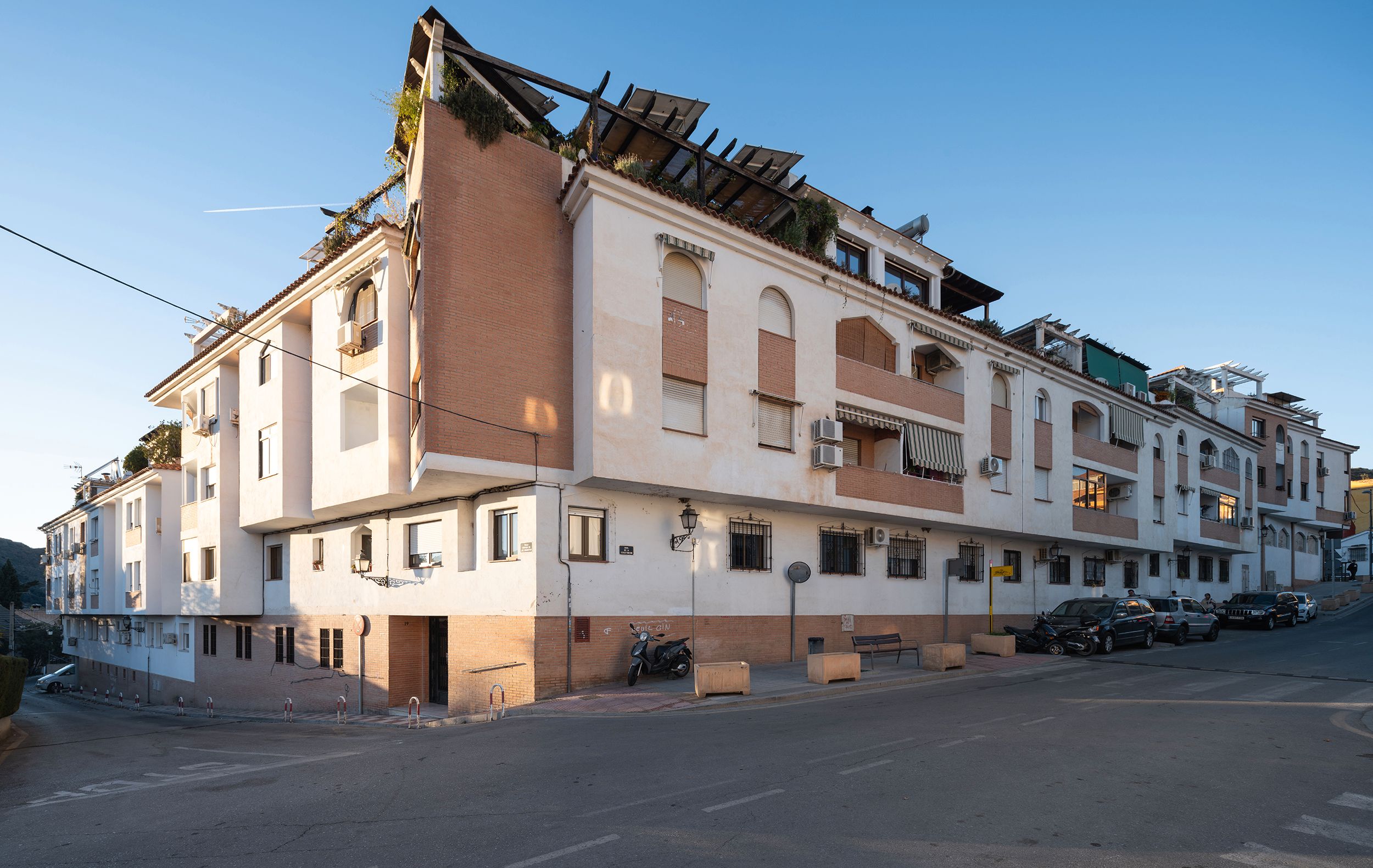 Vista exterior de Pis en venda en Cenes de la Vega amb Aire condicionat, Traster i Rentadora