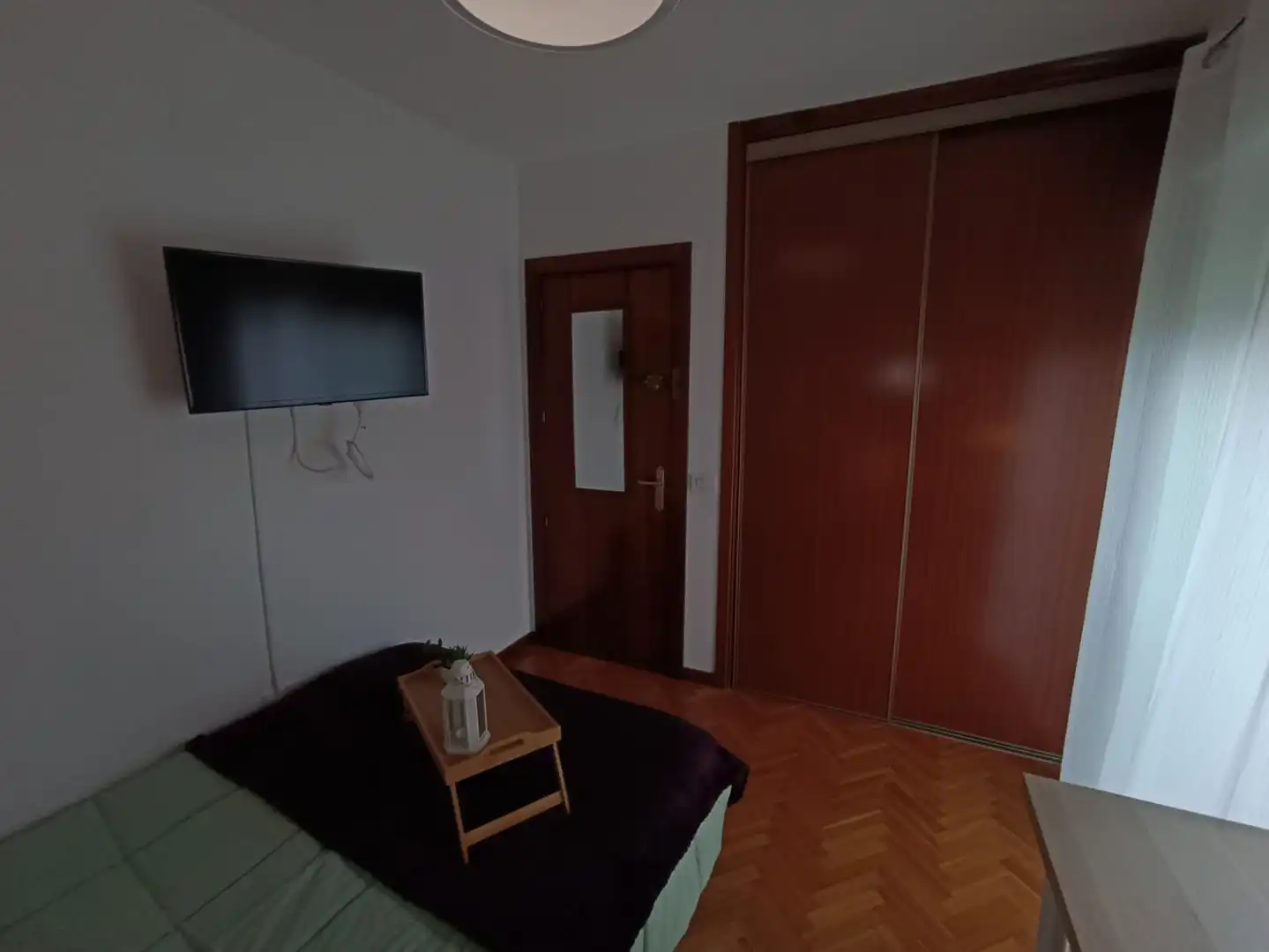 Room in Carretera de Torrelodones, 30, Casa Amarilla
