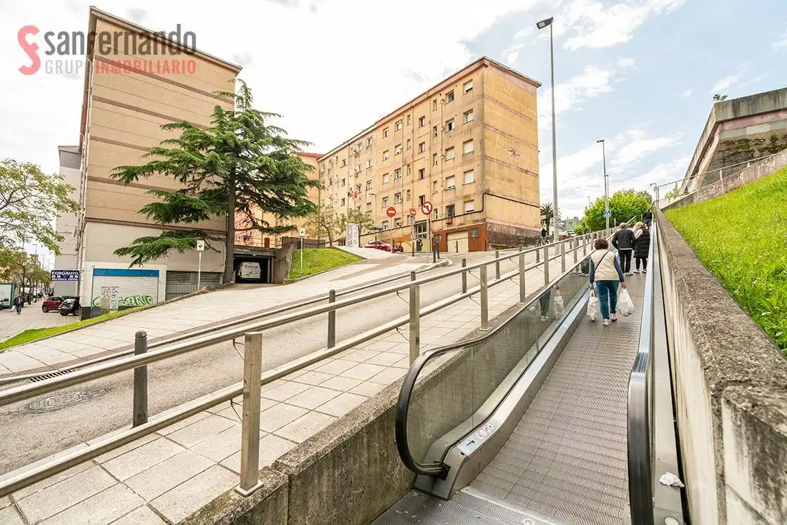 Vista exterior de Piso en venta en Santander con Calefacción