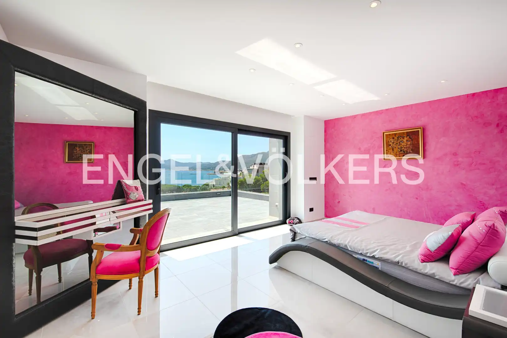 Maison avec piscine à vendre à Carrer Almogàvers, imagen 25