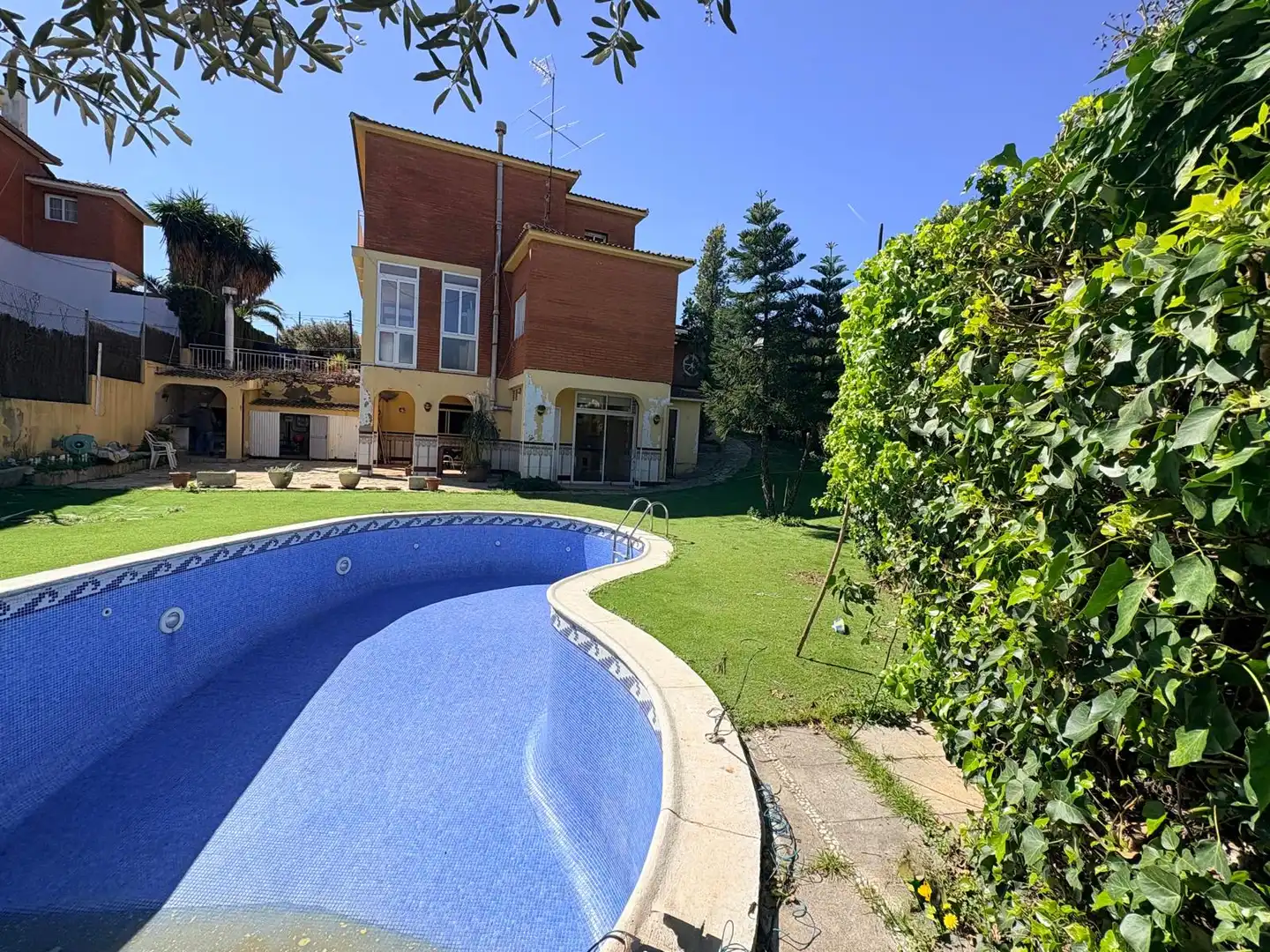 Jardín de Casa o chalet en venta en Pallejà con Aire acondicionado, Calefacción y Jardín privado
