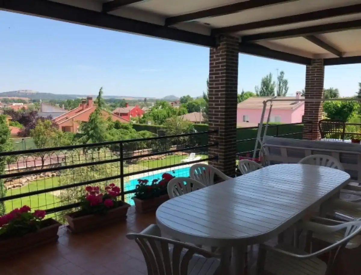 Chalet con piscina en venta en Tudela de Duero, imagen 32