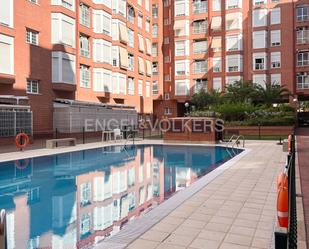 Piscina de Apartament de lloguer en  Madrid Capital amb Piscina