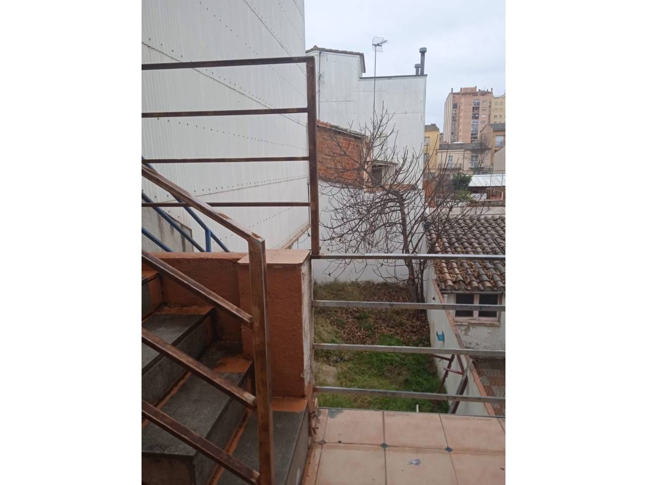 Balcony of House or chalet for sale in Salt  with Air Conditioner, Heating and Private garden