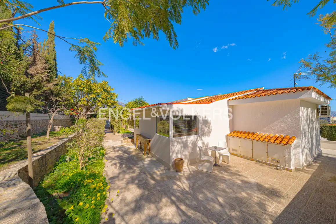 Vista exterior de Casa o chalet en venta en Polop con Aire acondicionado, Jardín privado y Piscina