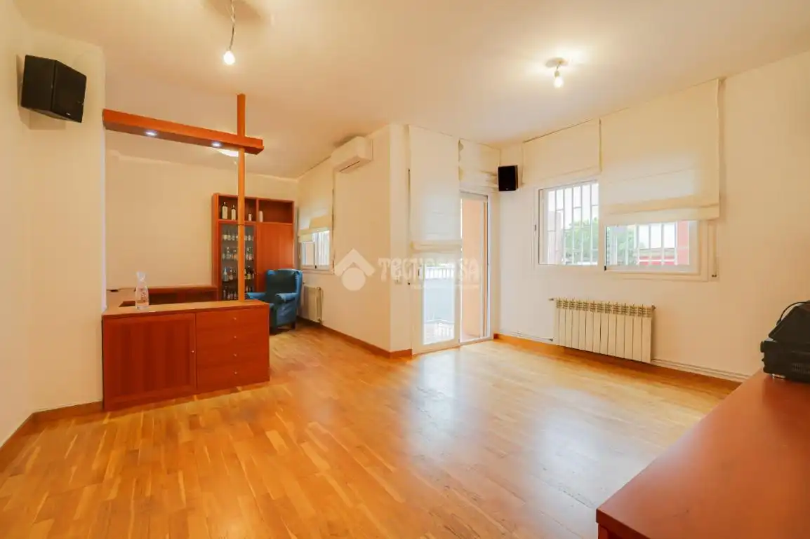 Sala de estar de Piso en venta en Barcelona con Calefacción y Balcón