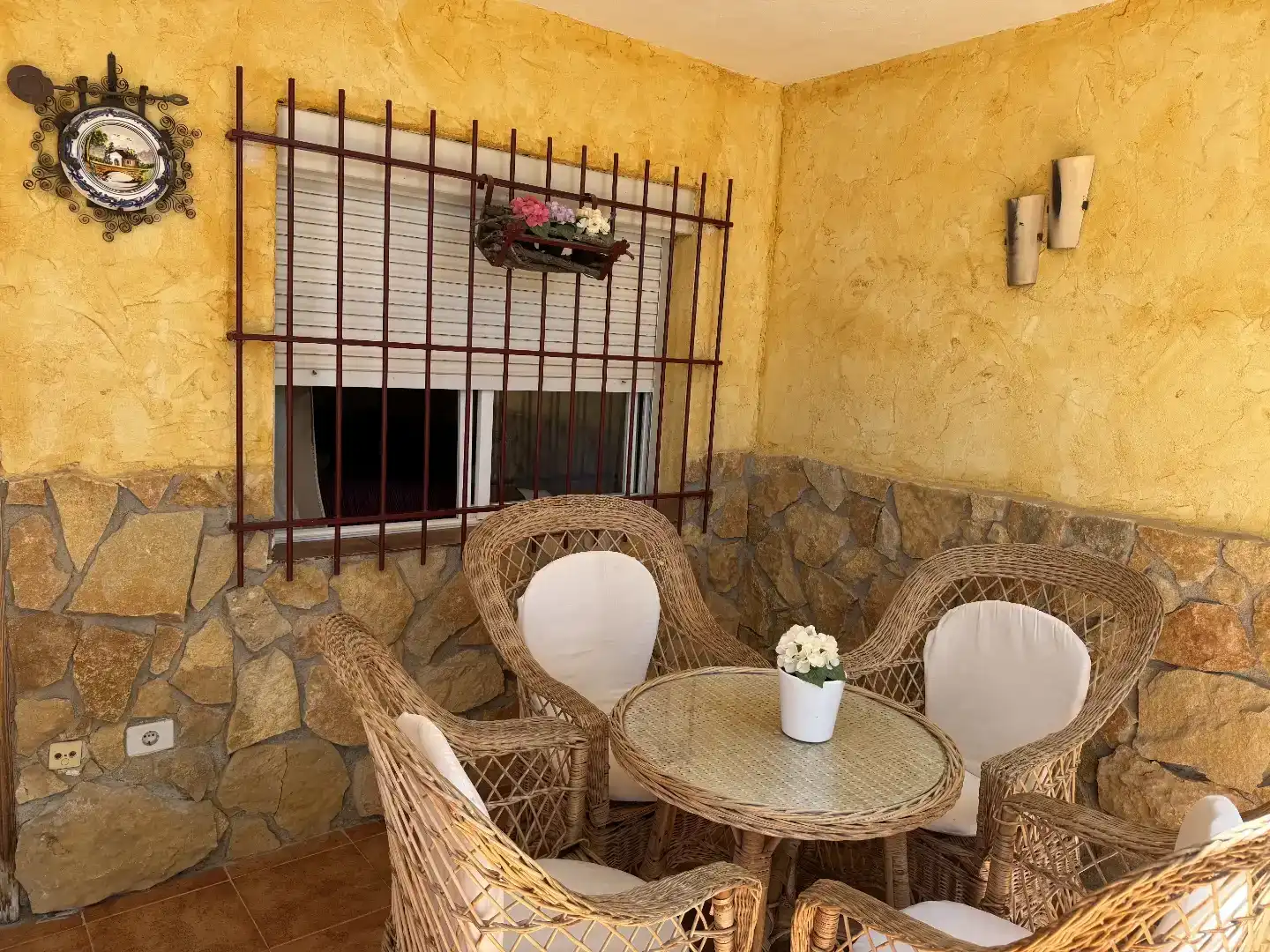 Maisonette zur Miete in Calle Via, 206, Bahia