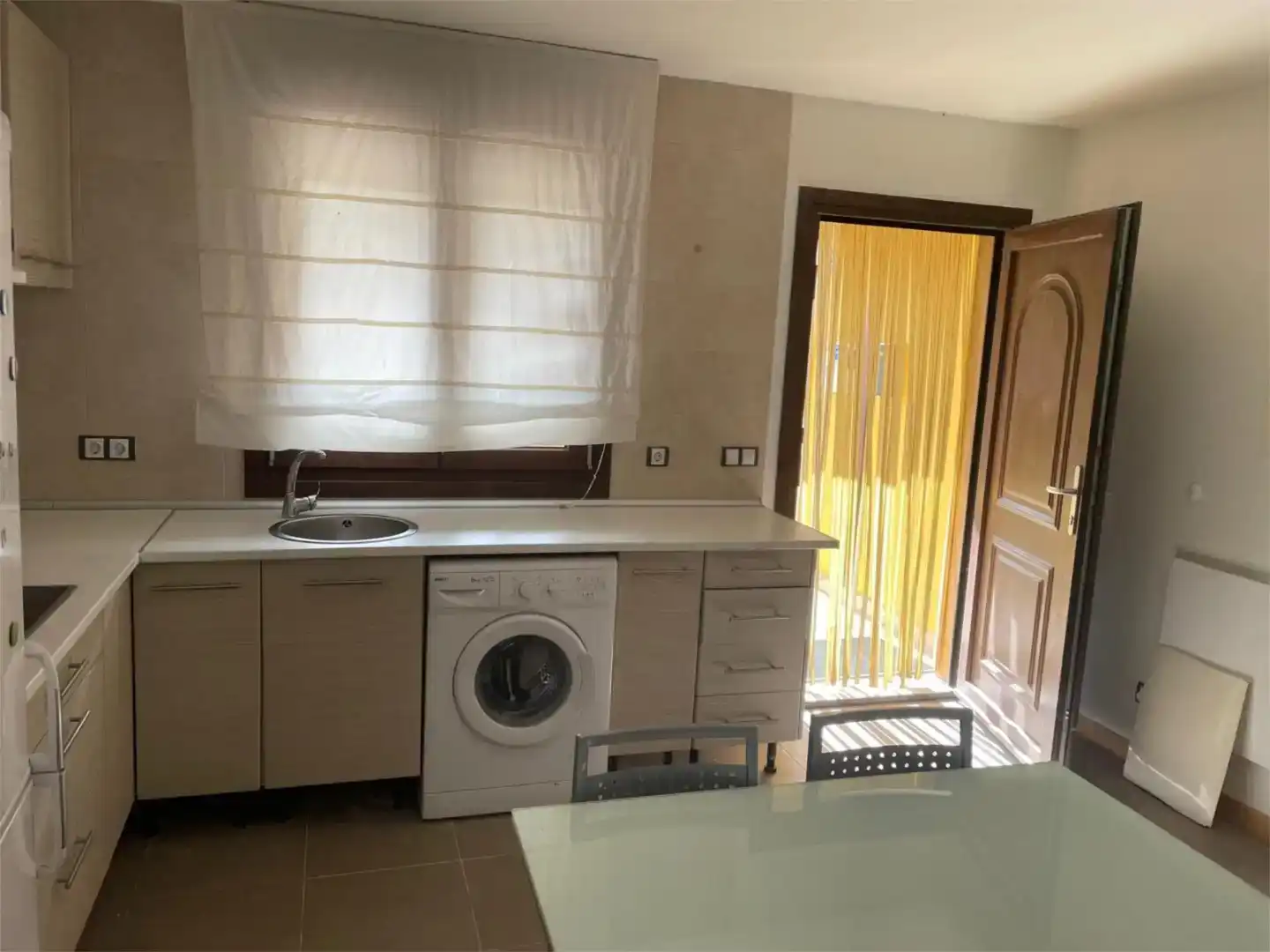 Cocina de Planta baja en venta en Huérmeces con Parquet y Amueblado