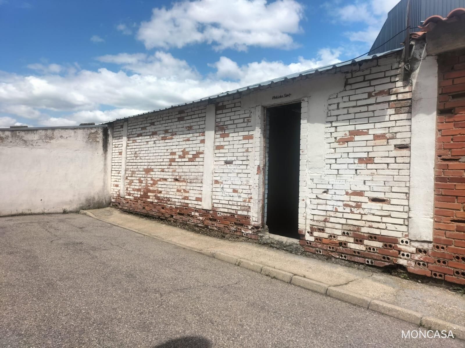 Exterior view of Residential for sale in Santovenia de Pisuerga
