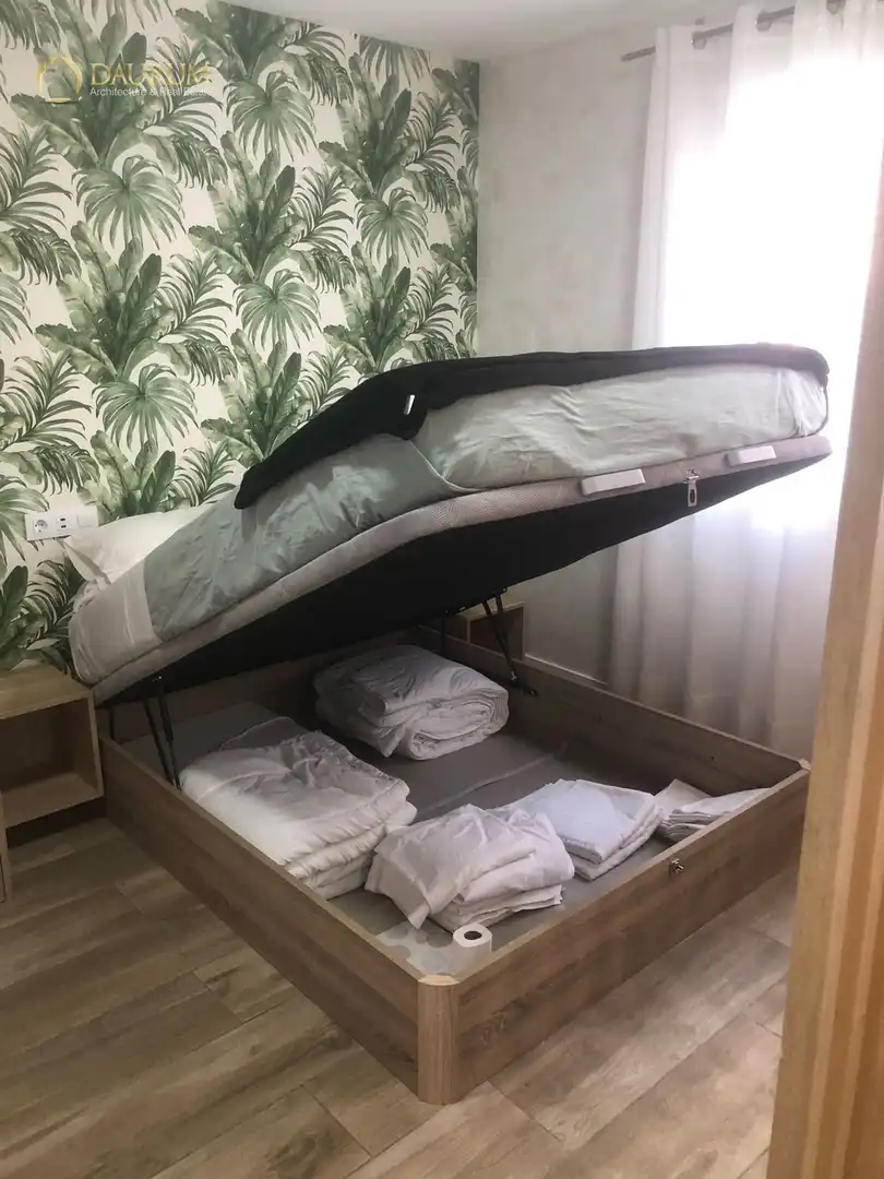 Habitación de Apartamento en venta en San Sebastián de los Reyes con Aire acondicionado, Calefacción y Amueblado